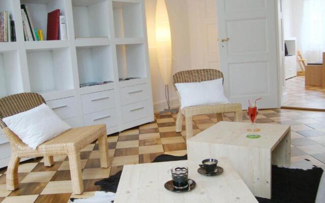 B&B Laupenring, Basel