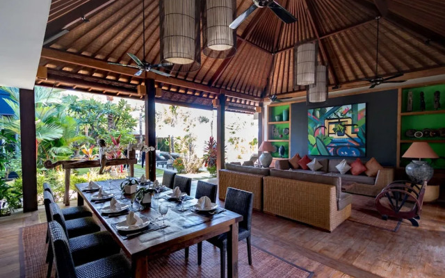 Luxury 6 Bedroom Villa With Private Pool, Bali Villa 2040