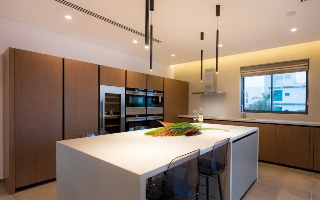 Vivo Mare Elite Luxury Home 3 Bedrooms