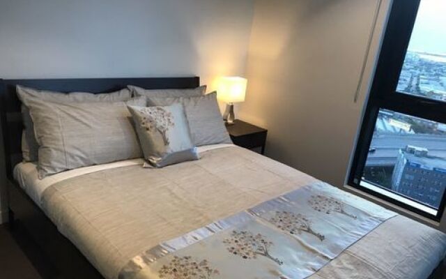 Southbank Platinum Tower Apartment