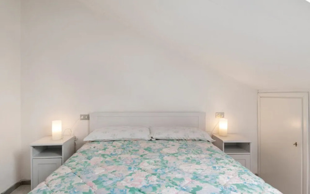 Apartment in Cassinelle With Garden & BBQ