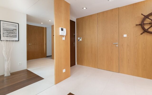 Apartment Sea Towers Gdynia by Renters