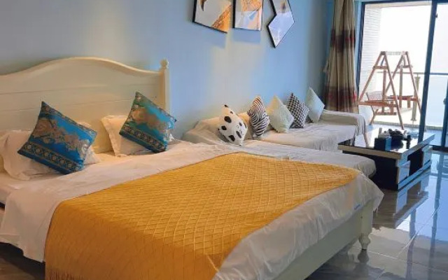 Haizhibian Apartment