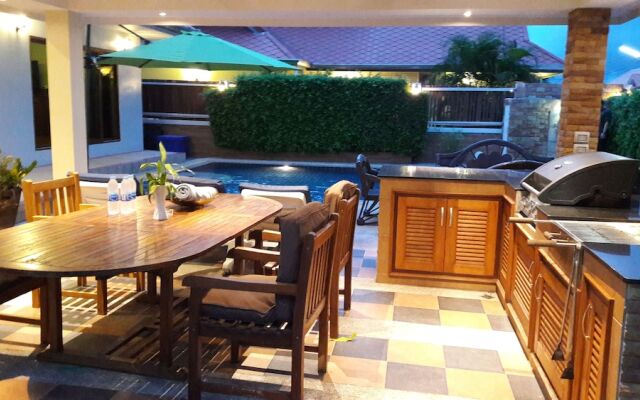 The Time Family 5 Bedroom Villa 92