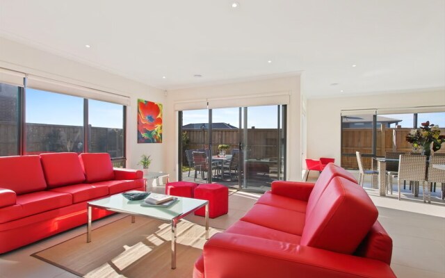 Wyndham Harbour Villa - Melbourne