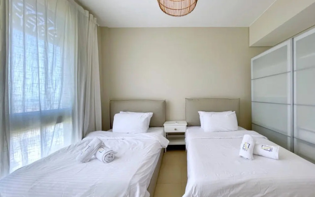 Xuru Stays I Roomy & Relaxed 1bdr @ Mangroovy Free Beach & Pool