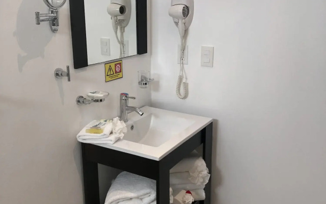 Suites Malecon Cancun