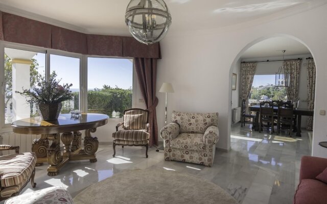Spacious Villa With Impressive Views