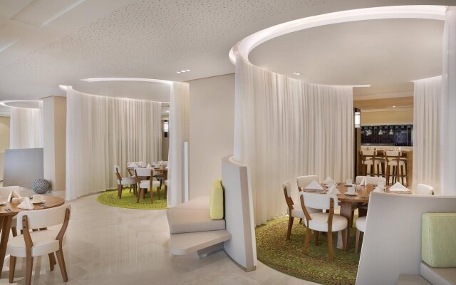 Park Mall Hotel & Conference Center