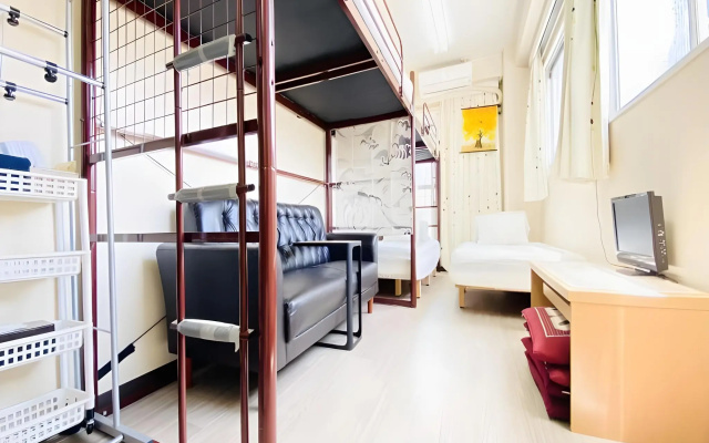 GUEST HOUSE B's Five II - Hostel – Guest Rooms – Osaka