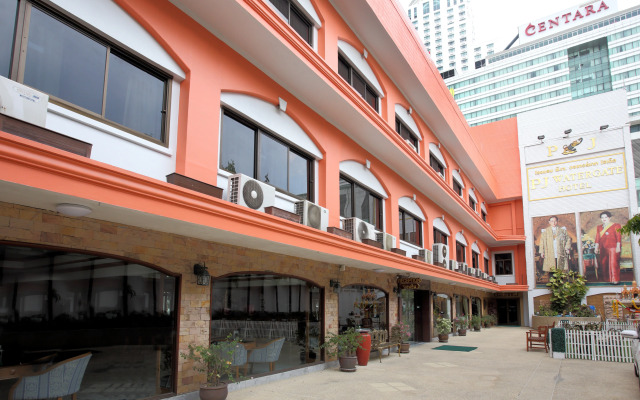 PJ Watergate Hotel