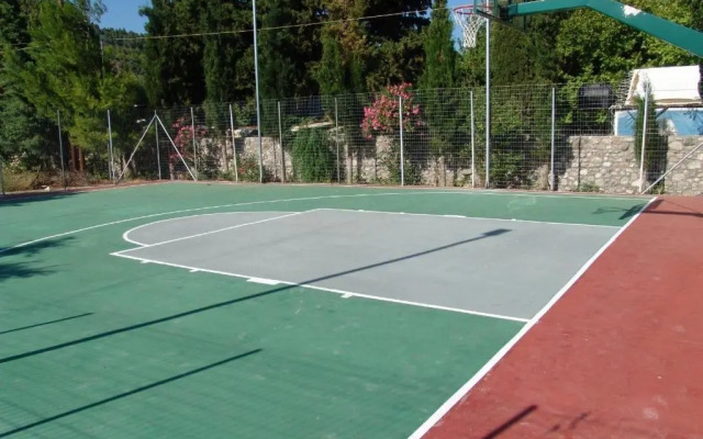 Enalia Gi