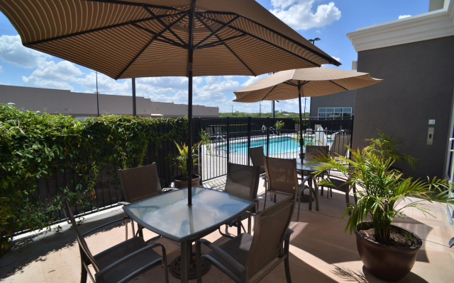 Holiday Inn & Suites San Antonio Northwest