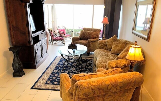 Olde Naples Condo #805