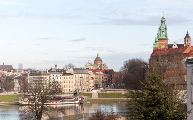 Riverside Aparthotel