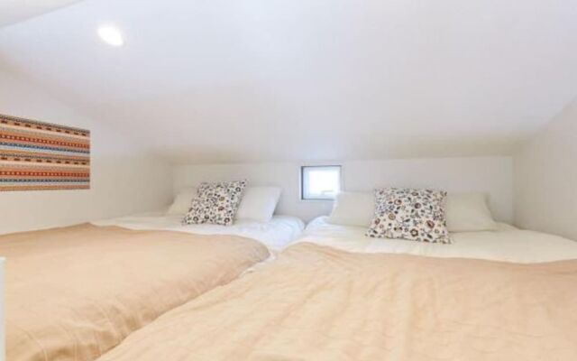 Ikebukuro Colorbee Hostela