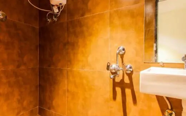 Hygeinic Airport Dormitory Near by BOM