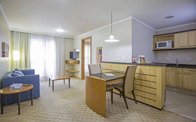 Astron Suítes São José dos Pinhais by Nobile