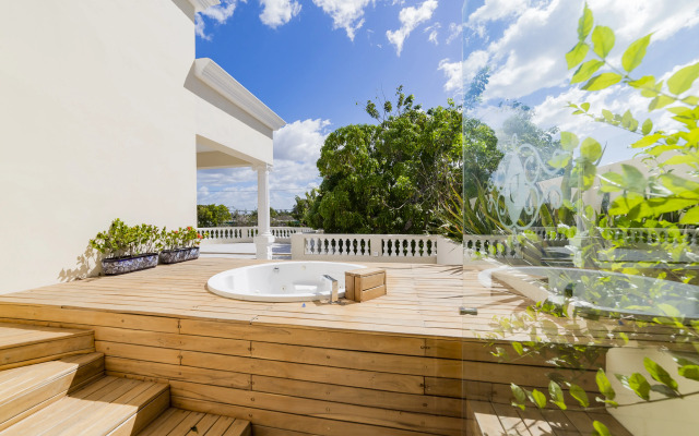 Delfina Boutique Hotel