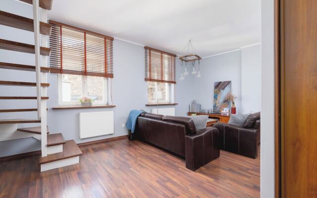 Asnyka Apartment Cracow by Renters