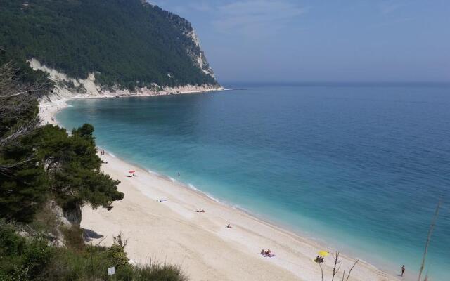 A Due Passi Dal Mare B&B