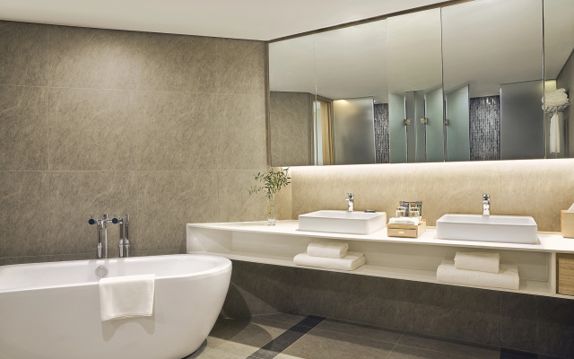 Novotel Hanoi Thai Ha