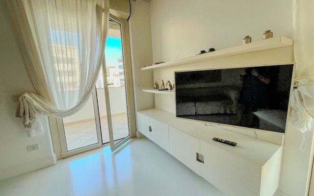 Mora Suite