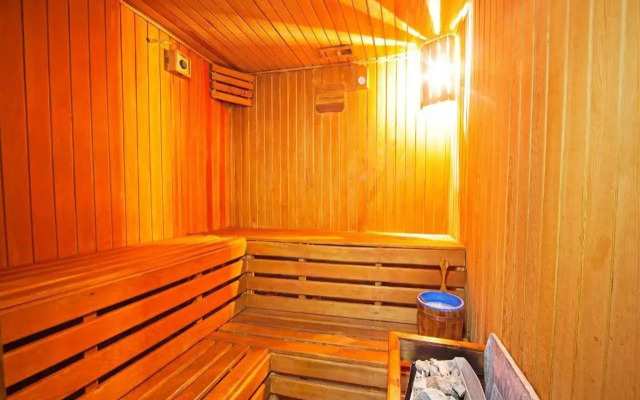 Отель All Seasons