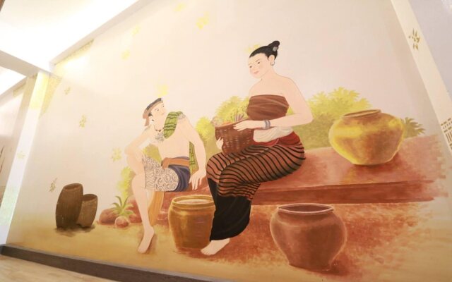 Mariya Lady Hostel At Suvarnabhumi Airport - Female Only