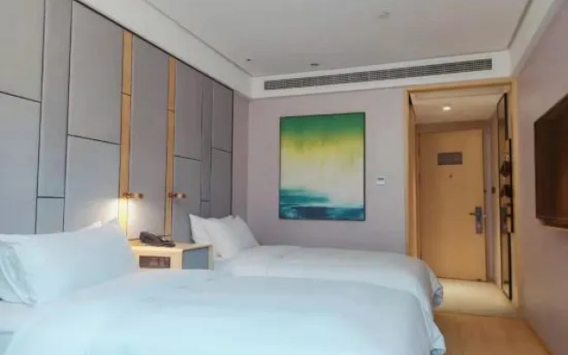 HanTing Hotel (Shanghai Daning Music Plaza Xindian)