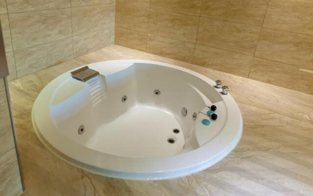 Yoai Jing Shang Hotel