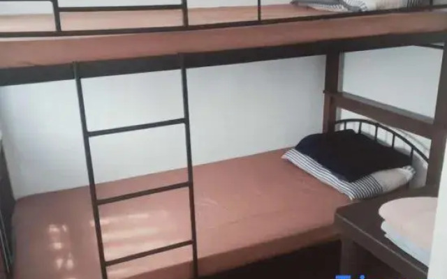 Queen Abby's Staycation