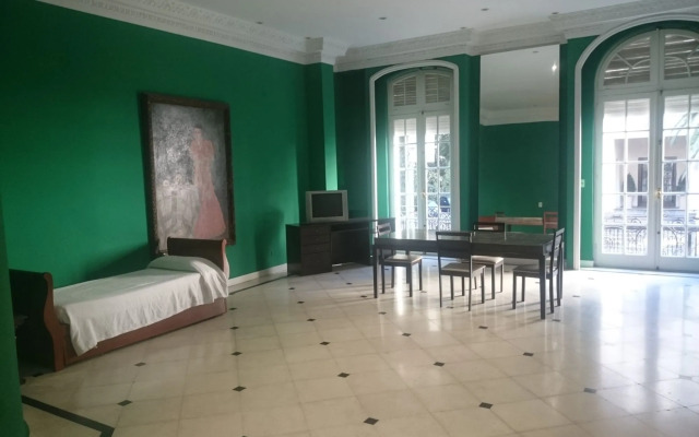 Leonardo Da Vinci Residence