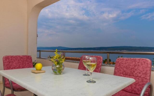 Apartments in Dramalj 41520