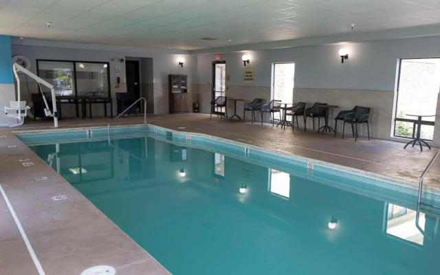 Hampton Inn Kent/Akron Area