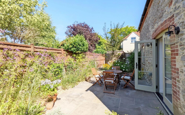 Hearnesbrook Barn , Emsworth