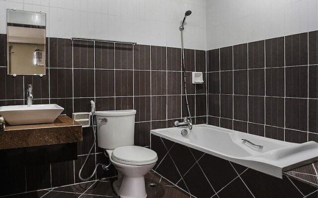 OYO 192 Tcc Condo-Hostel