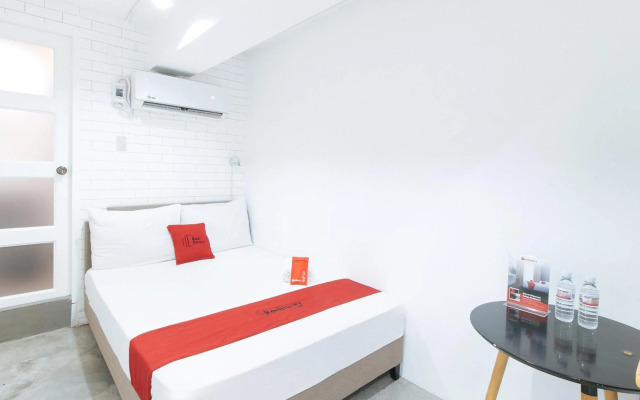 RedDoorz Plus @ Danlig Street Makati