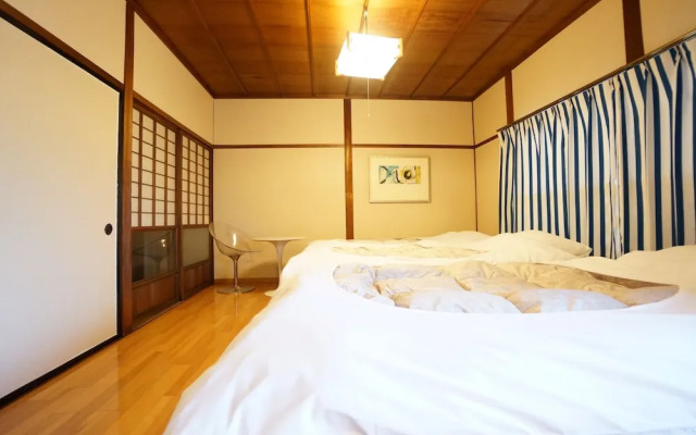 Rainbow Takayama Private House