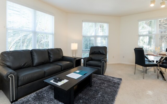 The Oaks by Bluebird Suites