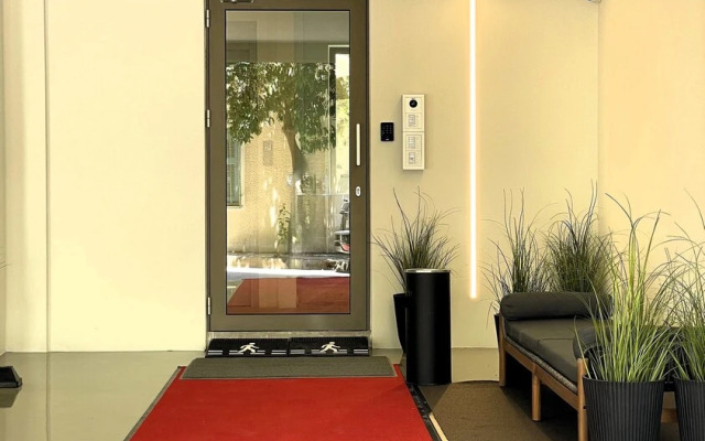 THE NIXON Suite and Apartments Hotel