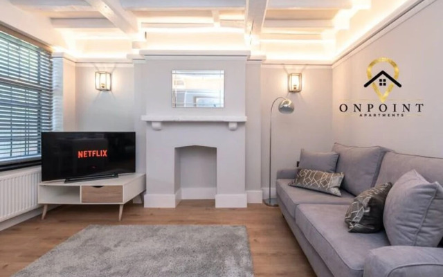 FRESH 1 Bedroom Apt With Parking