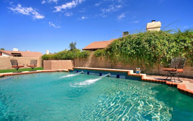 Backyard Playground! Golf Sport Court & Hot Tub!