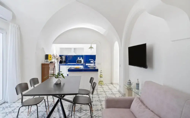 Villa Azzurra - by Elite Villas