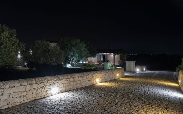 Apartment With one Bedroom in Rosolini, With Wifi