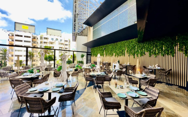 Hotel Kenzi Tower