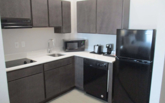 Best Western Plus Buda Austin Inn & Suites