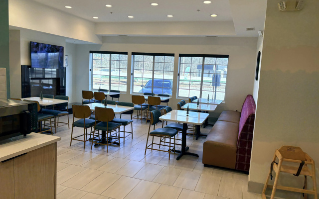 Comfort Suites Mahwah - Paramus