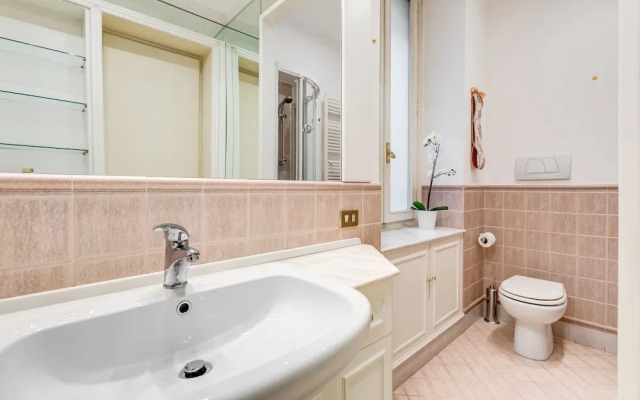 Trevi Fountain Apartments