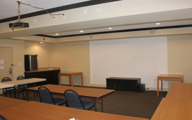 Holiday Inn Express Hotel & Suites Columbus
